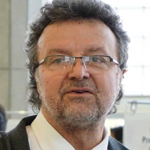 Portrait of Gero Decher