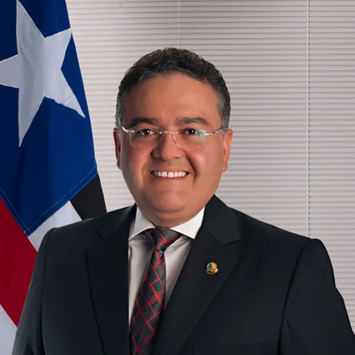 Portrait of Roberto Rocha