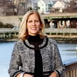 Portrait of Carole Fiola