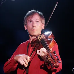 Portrait of Garth Knox