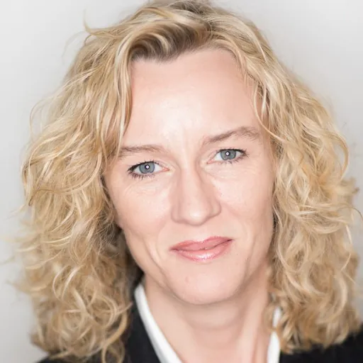 Portrait of Tracey Brown