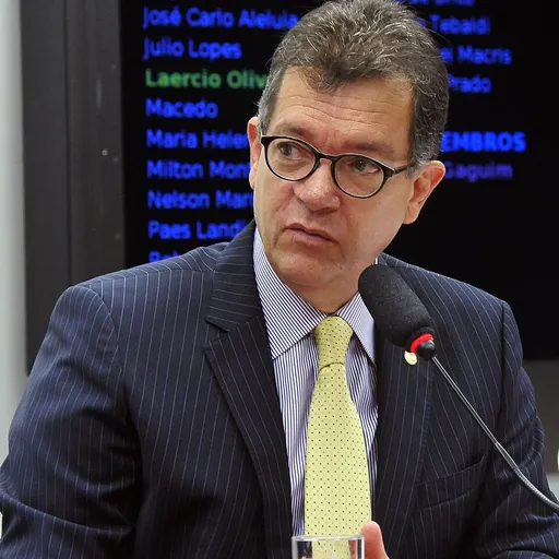 Portrait of Laercio Oliveira