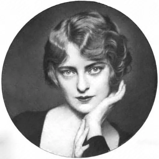 Portrait of Evelyn Hoey