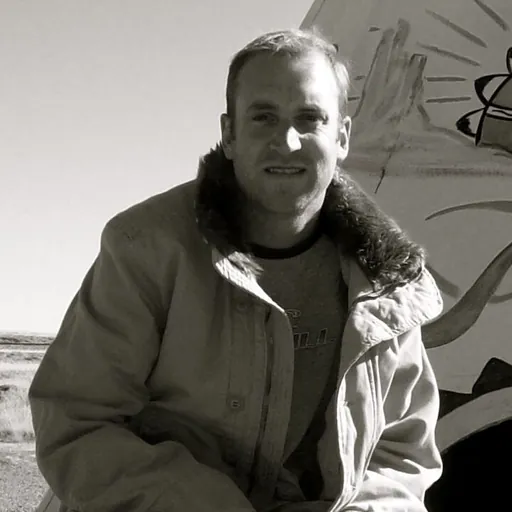 Portrait of Derek Harvie