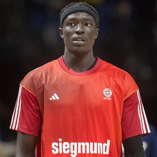 Portrait of Wenyen Gabriel