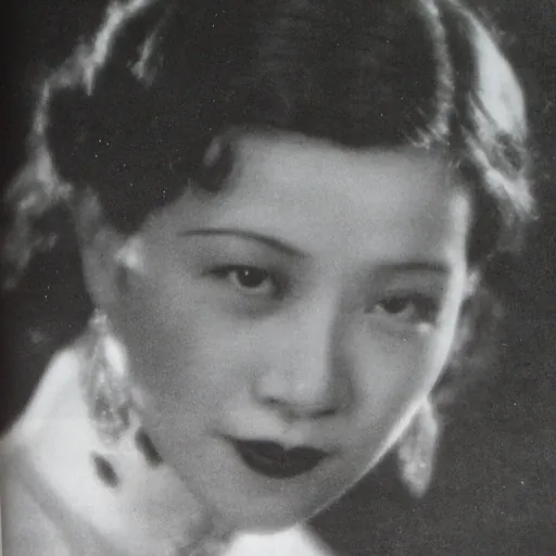 Portrait of Ruan Lingyu