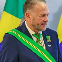 Portrait of Tom Tavares-Finson