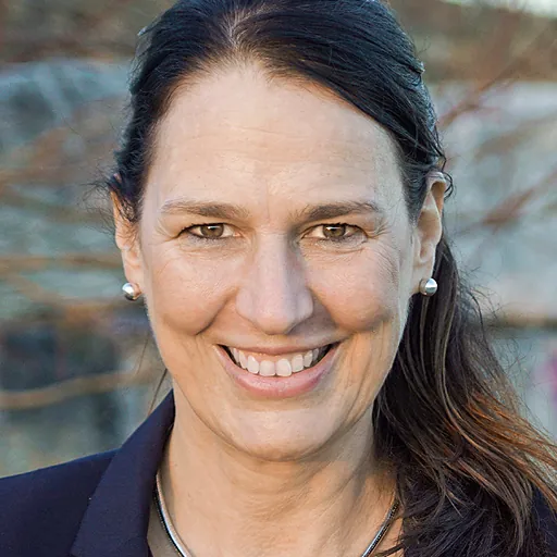 Portrait of Anja Reinalter