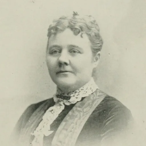 Portrait of Sarah Doan La Fetra