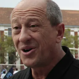 Portrait of Daniel Aráoz