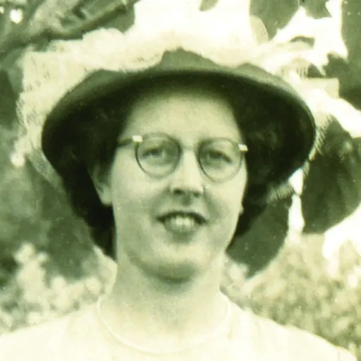 Portrait of Shona Bell