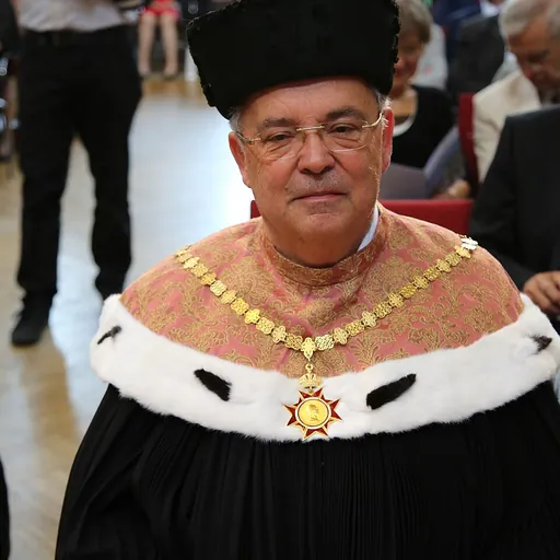Portrait of Heinz Engl