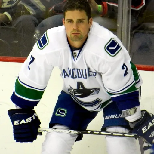 Portrait of Dan Hamhuis