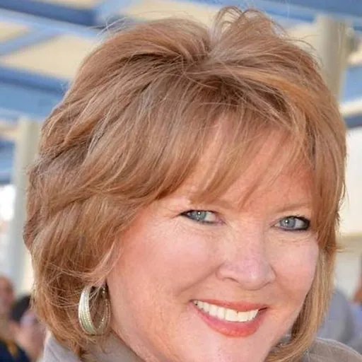 Portrait of Marti Emerald