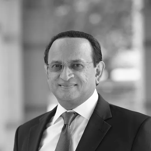 Portrait of Satish Nagarajaiah