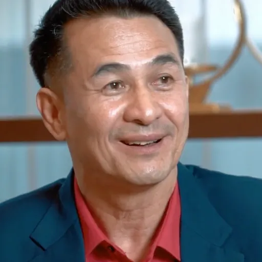 Portrait of Chonlanan Srikaew