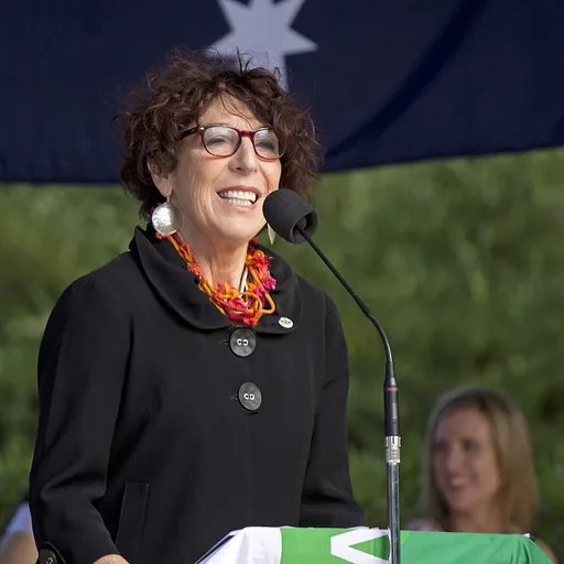Portrait of Ronni Kahn