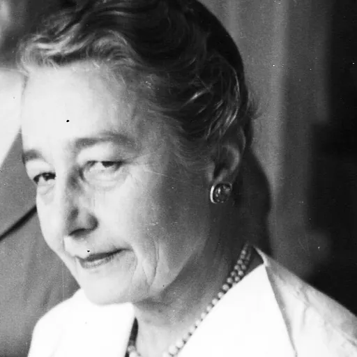 Portrait of Hélène Sparrow