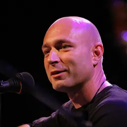 Portrait of Daniel Landa