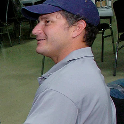Portrait of Darren Bragg