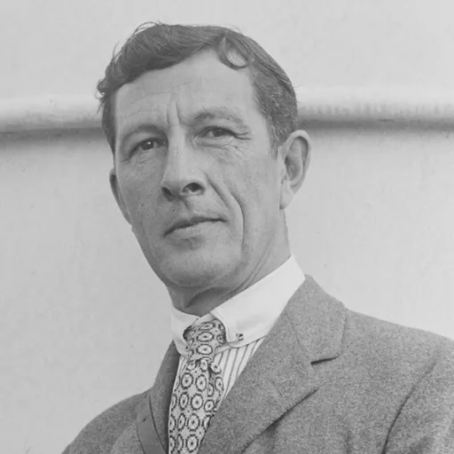 Portrait of Malcolm Robertson