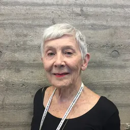 Portrait of Liz Gunner