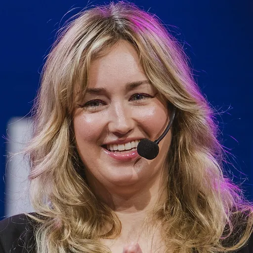 Portrait of Ashley Johnson