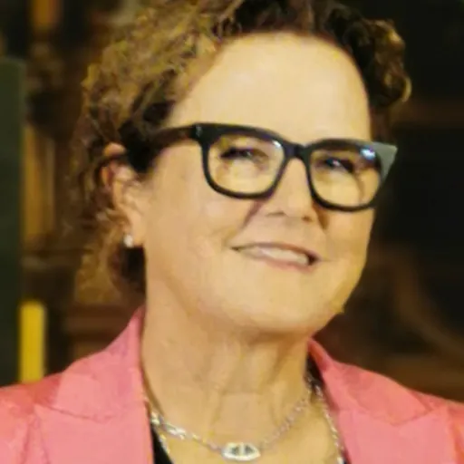 Portrait of Erin Schuman