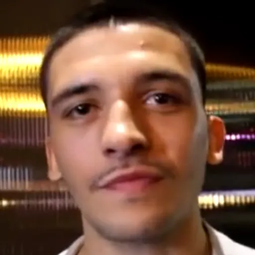 Portrait of Lee Selby