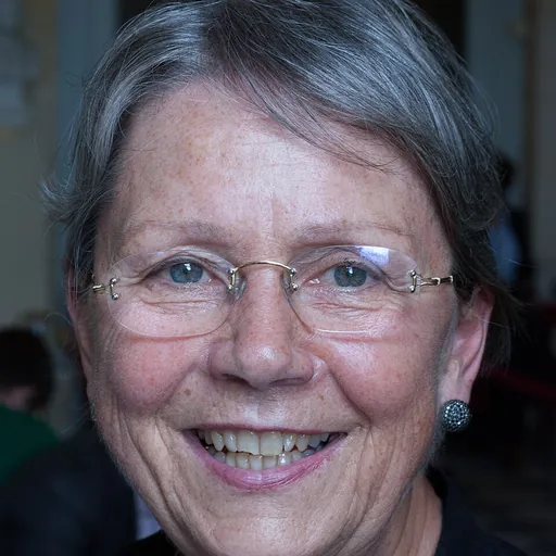 Portrait of Catherine Coutelle