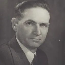 Portrait of Bill Aylett