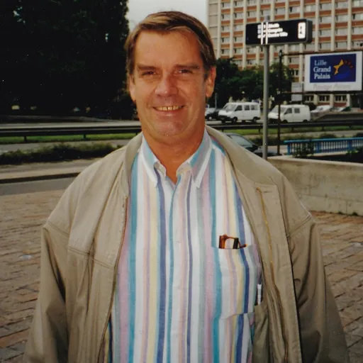 Portrait of Kyle Larsen