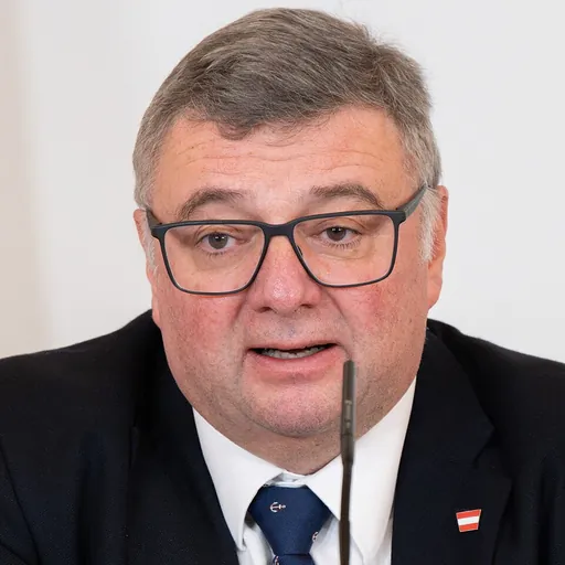Portrait of Jörg Leichtfried