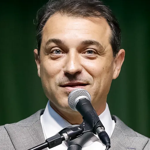 Portrait of Carlos Moisés da Silva