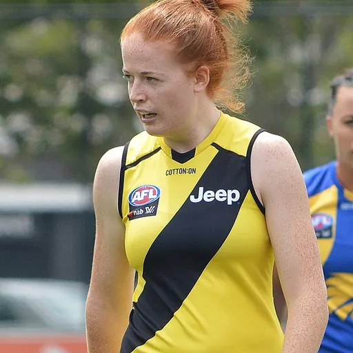 Portrait of Sophie Molan