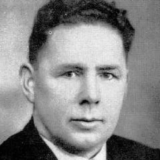 Portrait of Dan Minogue