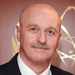 Portrait of Mark Bailey