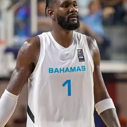 Portrait of Deandre Ayton