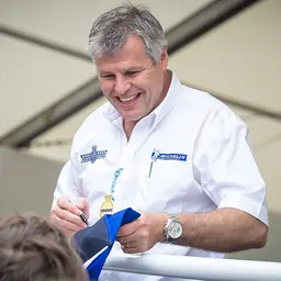 Portrait of Tim Harvey