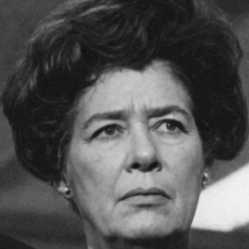 Portrait of Sarah Selby