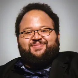 Portrait of Zach Cherry