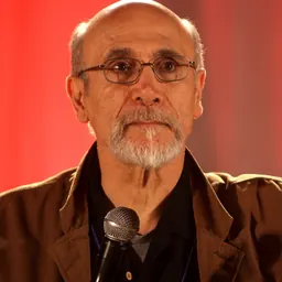 Portrait of Tony Amendola