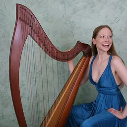 Portrait of Erin Hill
