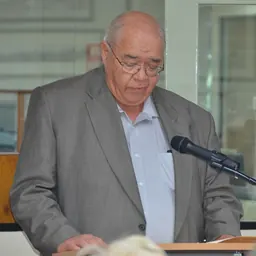 Portrait of Laurie Oakes