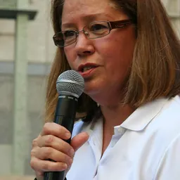 Portrait of Yvonne Prettner Solon