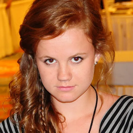 Portrait of Mackenzie Lintz