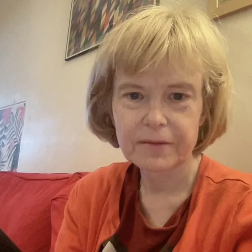 Portrait of Alison Stone