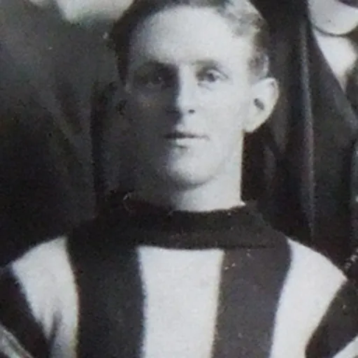 Portrait of Sam MacKechnie