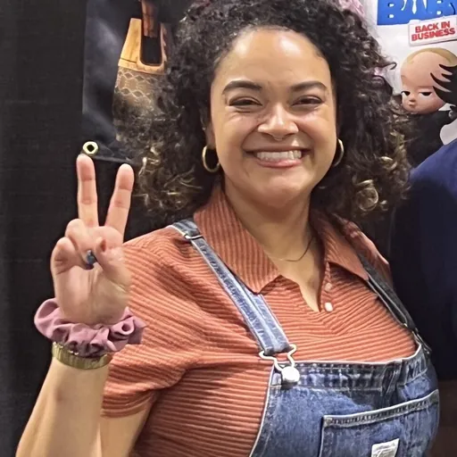 Portrait of Sarah-Nicole Robles