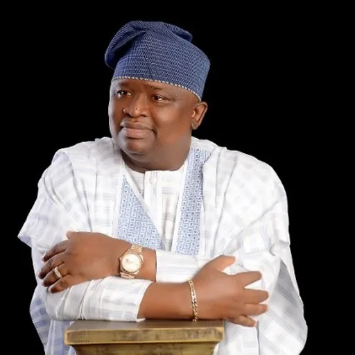 Portrait of Solomon Olamilekan Adeola
